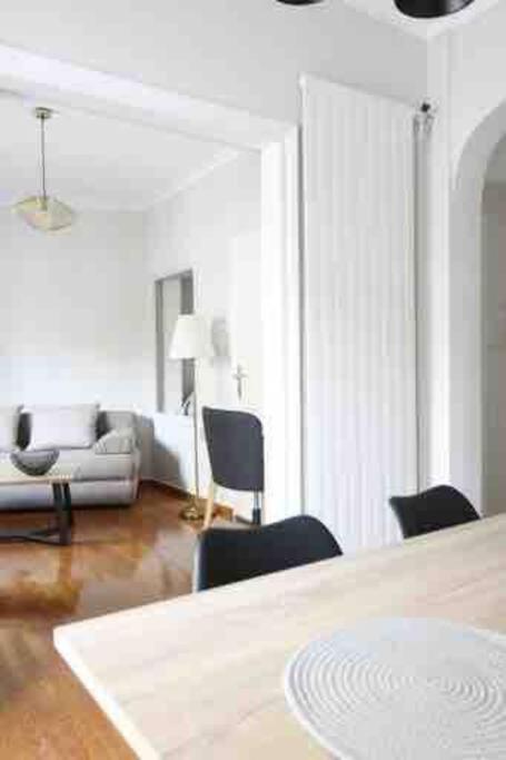 House In Plaka *