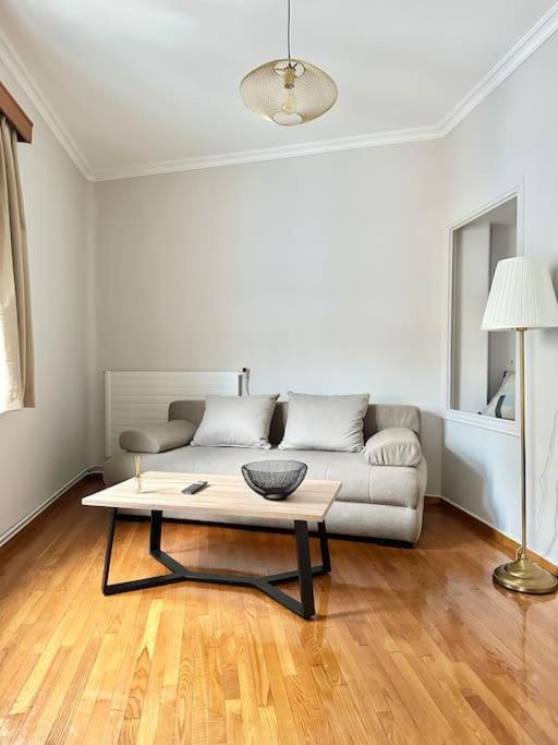 House In Plaka Apartment Athens