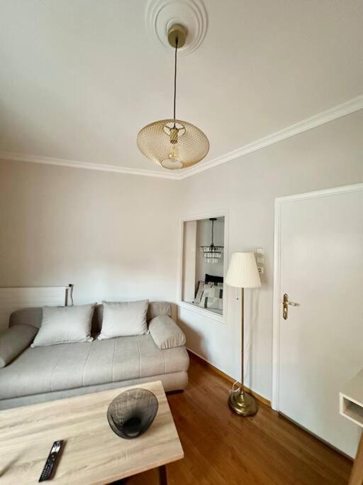 Apartment House In Plaka Athens